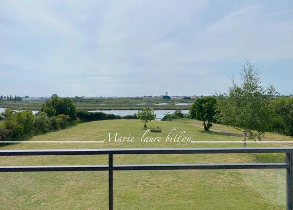 Dpt Vendée (85), à vendre LE FENOUILLER maison 2 chambres + son appartement de type 2, garage, annexes et son terrain de 2400 M2