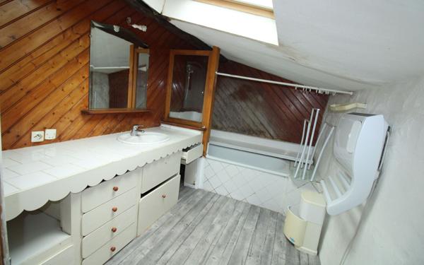 Maison à vendre    6 pièces •  Balanzac