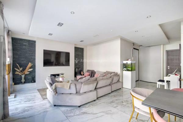 Vente Appartement 4 pièces 109 m2 à Lyon 6