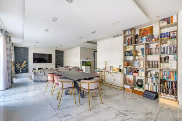 Vente Appartement 4 pièces 109 m2 à Lyon 6