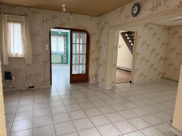 Plain pied en fond d'impasse avec jardin et garage