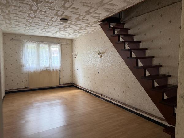 Plain pied en fond d'impasse avec jardin et garage