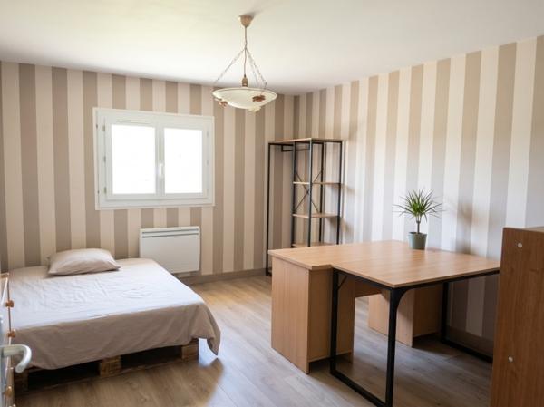 Maison à louer 923 € CC Rouffilhac 5 p 107 m² DPE D