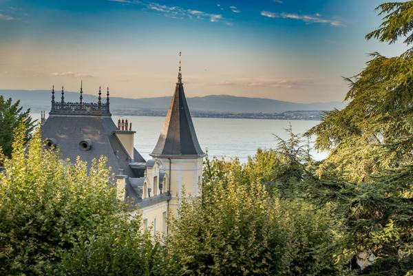 Vente Appartement de luxe Évian-les-Bains 7 Pièces 279 m²