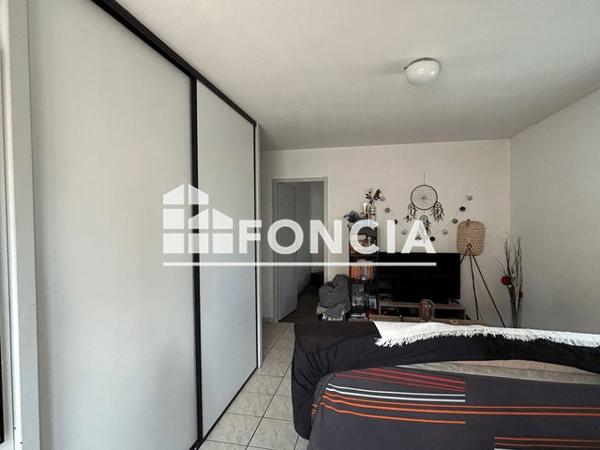 Location Appartement 2 pièces 36.88 m² - RESIDENCE JOLIOT CURIE Pau 64000