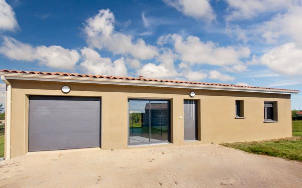 Maison à vendre    4 pièces •  Bressols