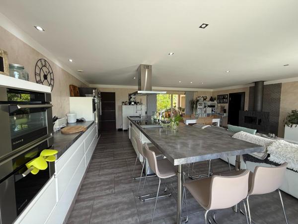 Maison de plain pied de 143 m2 proche du village de Monestiés