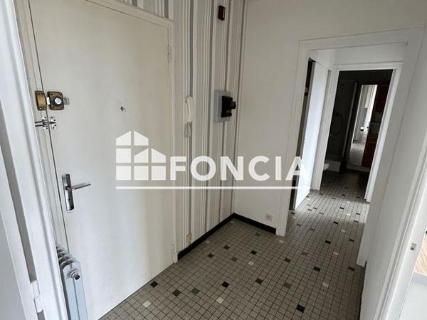 Location Appartement 2 pièces 43.17 m² - 9 AVENUE ESPALION Le Coteau 42120