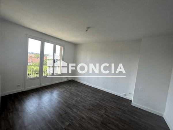 Location Appartement 2 pièces 43.17 m² - 9 AVENUE ESPALION Le Coteau 42120