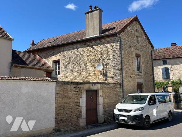 Maison à vendre à Les Riceys (10340), Aube. Maison en pierre de 124 m² habitables, cuisine, séj...