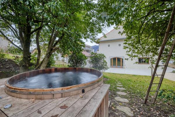 Vente Maison de luxe Sevrier 8 Pièces 303 m²
