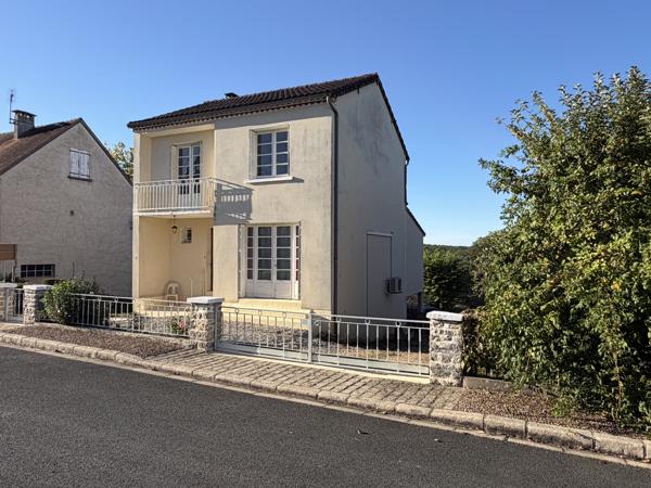 Maison à vendre à Hautefort (24390) - Dordogne