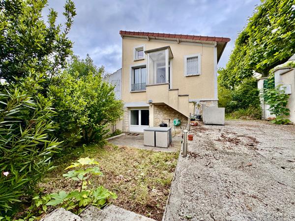 Maison Champigny-sur-Marne - 4 pièces - 89.27 m² habitable - parcelle de 253 m²