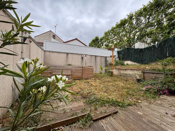 Maison Champigny-sur-Marne - 4 pièces - 89.27 m² habitable - parcelle de 253 m²