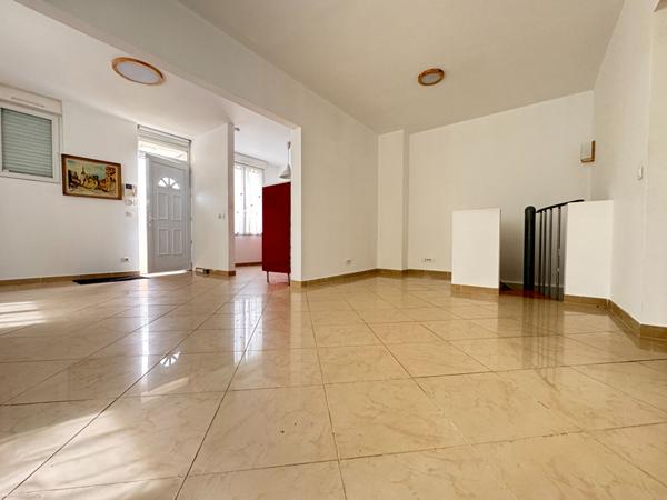 Maison Champigny-sur-Marne - 4 pièces - 89.27 m² habitable - parcelle de 253 m²