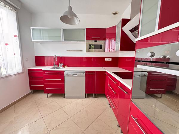 Maison Champigny-sur-Marne - 4 pièces - 89.27 m² habitable - parcelle de 253 m²