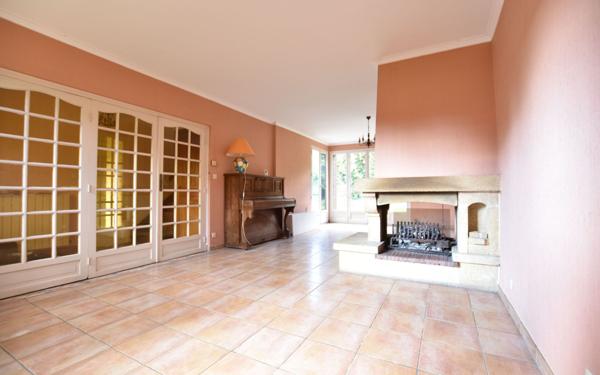 Maison à vendre    5 pièces •  Sainte-Foy-lès-Lyon