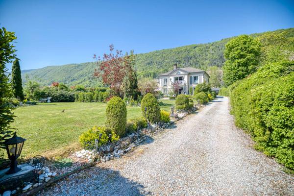 Vente Maison de luxe Sevrier 6 Pièces 196 m²