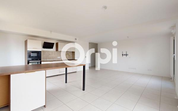 Appartement à louer    3 pièces • 81,60 m2 Bron