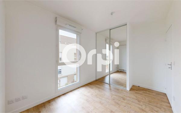 Appartement à louer    3 pièces • 81,60 m2 Bron