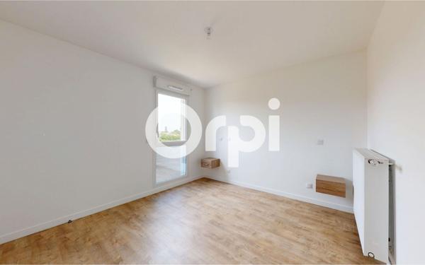 Appartement à louer    3 pièces • 81,60 m2 Bron