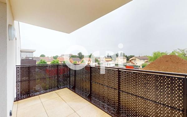 Appartement à louer    3 pièces • 81,60 m2 Bron