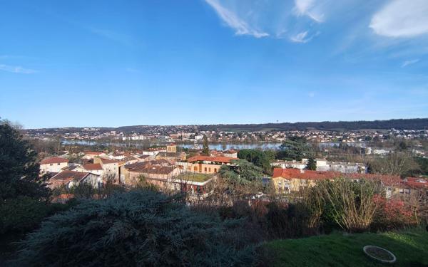 Maison à vendre    6 pièces • 108,31 m2 Albigny-sur-Saône