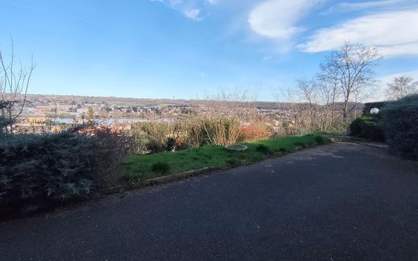 Maison à vendre    6 pièces • 108,31 m2 Albigny-sur-Saône