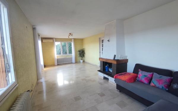 Maison à vendre    6 pièces • 108,31 m2 Albigny-sur-Saône