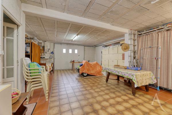 Maison Essarts En Bocage 6 pièce(s) 164 m2