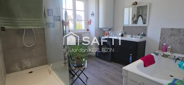 Maison de bourg de 131 m² – 6 pièces – 4 chambres – Terrain de 795 m²
