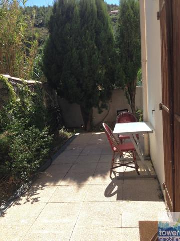 Loue STUDIO d'environ 18 M2 à 15 minutes de la célèbre Station Balnéaire de CASSIS