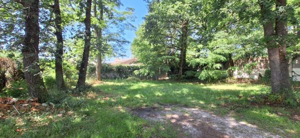 Terrain à SAINT-MEDARD-EN-JALLES, 33160 - 500m²