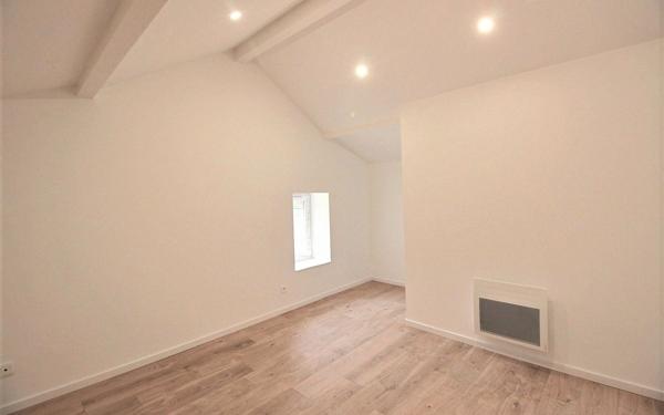 Maison à vendre    5 pièces •  Cessieu