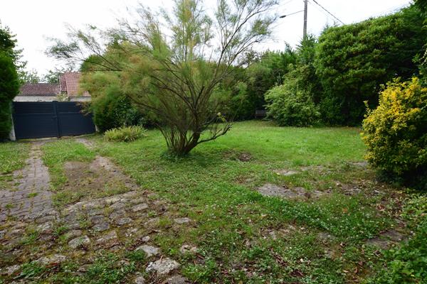 AXE NANGIS-MONTEREAU, MAISON 3 CHAMBRES, GRAND SEJOUR-SALLE A MANGER, CUISINE INDEPENDANTE, CAVE, JARDIN, TERRAIN DE 485 M² ENVIRON