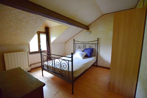 AXE NANGIS-MONTEREAU, MAISON 3 CHAMBRES, GRAND SEJOUR-SALLE A MANGER, CUISINE INDEPENDANTE, CAVE, JARDIN, TERRAIN DE 485 M² ENVIRON