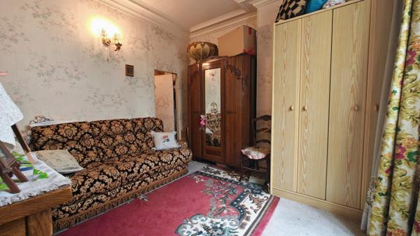 APPARTEMENT A RENOVER