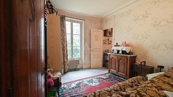 APPARTEMENT A RENOVER