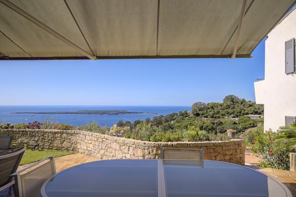 SUPER-CANNES, VILLA VUE MER PANORAMIQUE