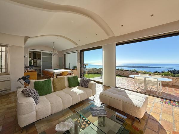 SUPER-CANNES, VILLA VUE MER PANORAMIQUE