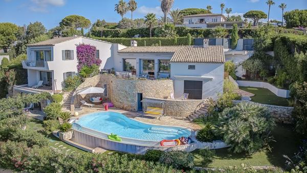 SUPER-CANNES, VILLA VUE MER PANORAMIQUE