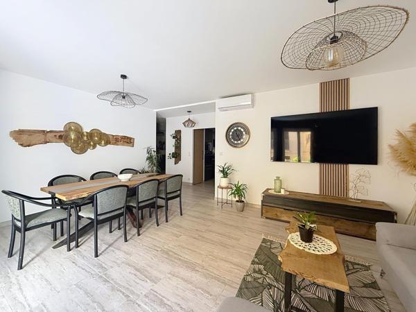 T3 78M2 1ER ETAGE TOUT A PIED AVEC BALCON ET CAVE