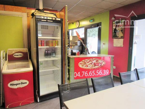 (ISERE 38490) Belle opportunité de mûrs commerciaux + fonds en plein centre d'AOSTE cause départ en retraite !