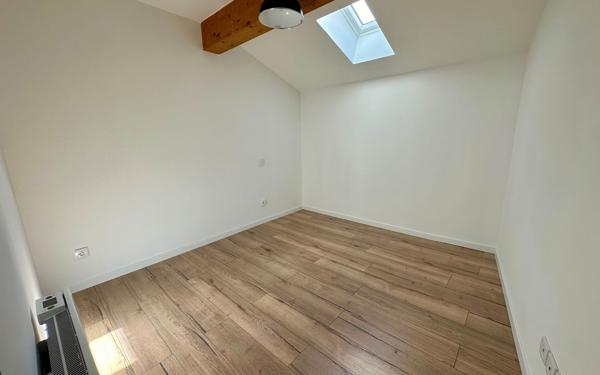 Appartement à louer    2 pièces •  Sallèles-d'Aude