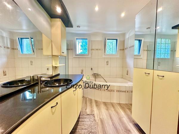 Maison 7 pièces - 185 m²