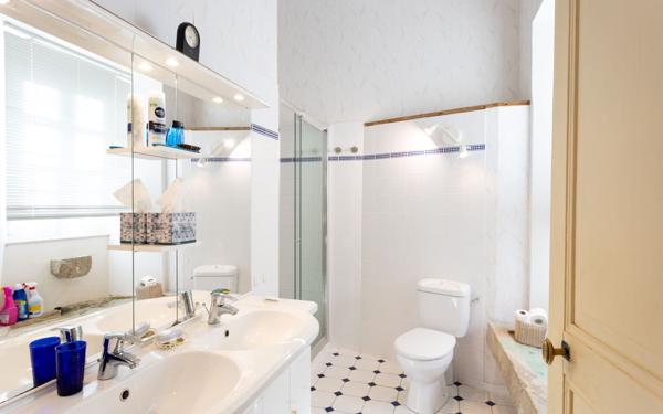 Maison à vendre    7 pièces •  Marcillac-Vallon