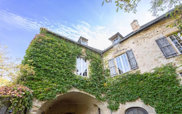 Maison à vendre    7 pièces •  Marcillac-Vallon