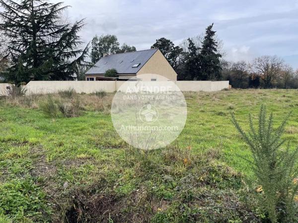Vente                                                      Terrain
                        
                                         920 m2                     à Carquefou