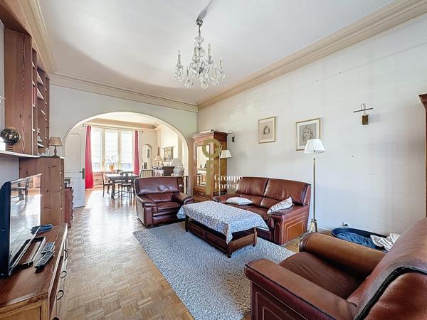 Élégante maison de maître – 330 m² habitables – Parc arboré de 1 800 m²