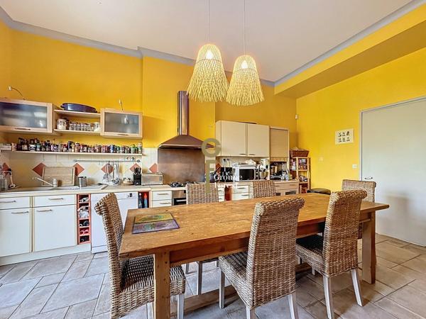 Élégante maison de maître – 330 m² habitables – Parc arboré de 1 800 m²